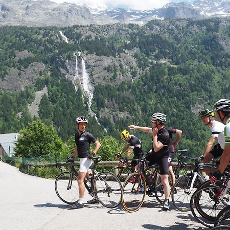 Hotel Le V De Vaujany Εξωτερικό φωτογραφία