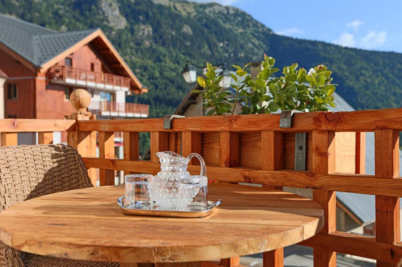 Hotel Le V De Vaujany Εξωτερικό φωτογραφία