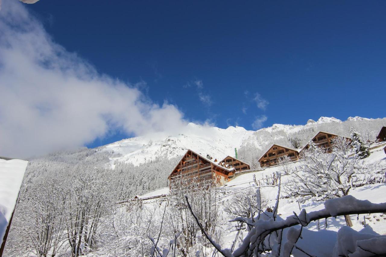 Hotel Le V De Vaujany Εξωτερικό φωτογραφία