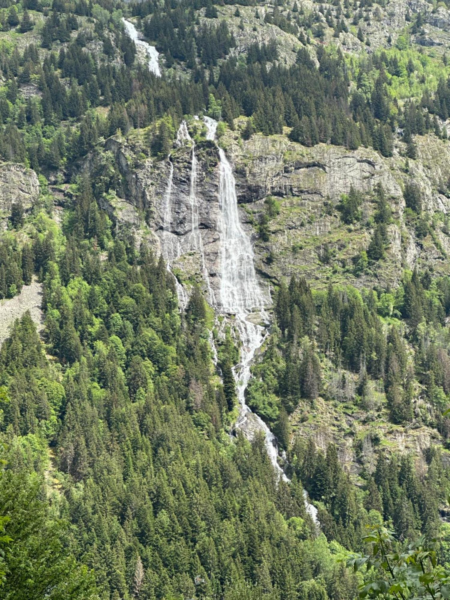 Hotel Le V De Vaujany Εξωτερικό φωτογραφία