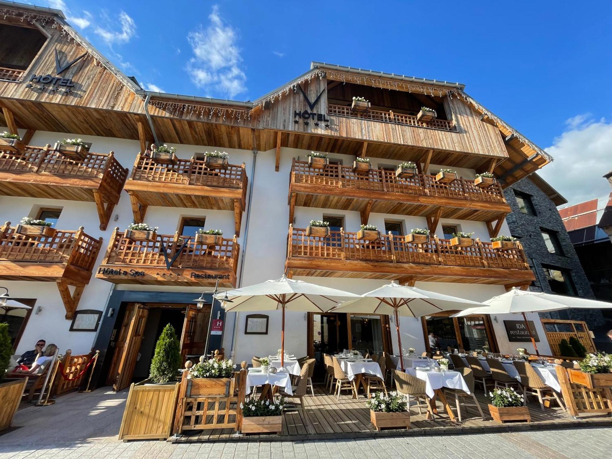 Hotel Le V De Vaujany Εξωτερικό φωτογραφία